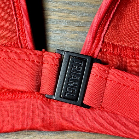 Triangl Crochet Neoprene Bikini Set in Red. - Picture 5 of 5